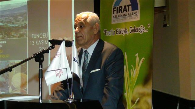 Onatça, Yerel Dinamikler: Tunceli Modeli ve Tunceli'de Yatırım Fırsatları Toplantısı'nda Konuştu