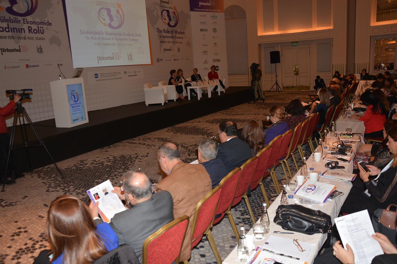 Sürdürülebilir Ekonomide Kadının Rolü Zirvesi - 10