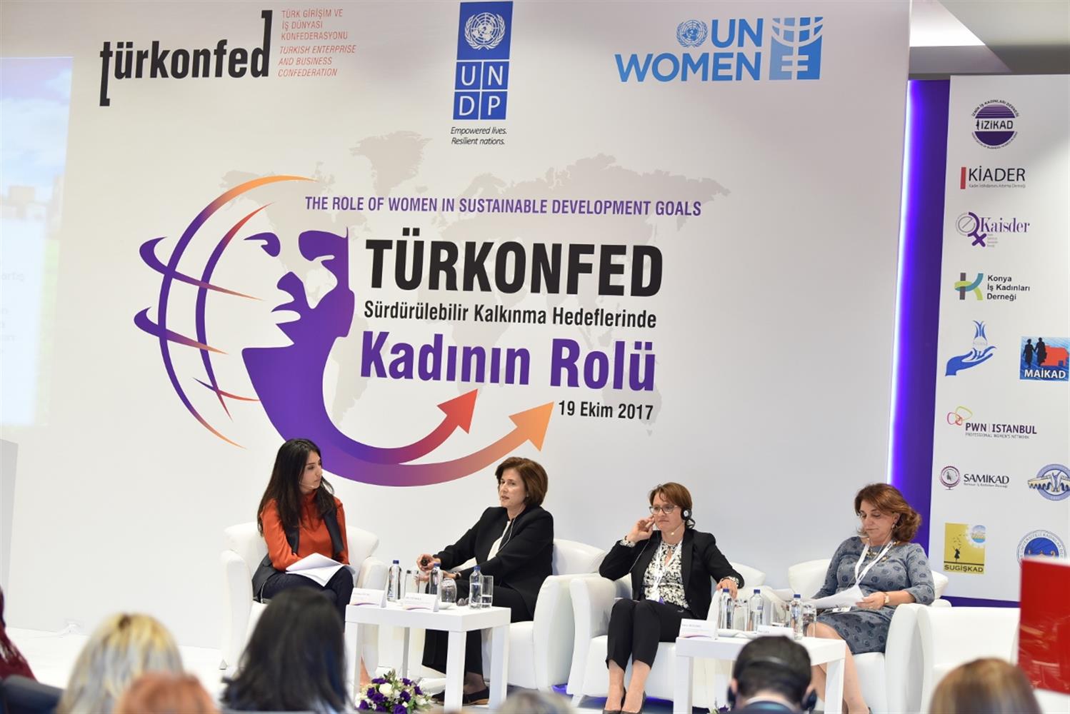 'Sürdürülebilir Kalkınma Hedeflerinde Kadının Rolü Zirvesi' - 19 Ekim 2017 İstanbul - 32