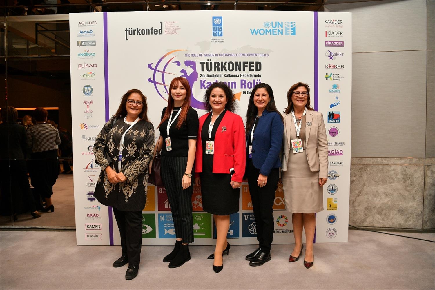 'Sürdürülebilir Kalkınma Hedeflerinde Kadının Rolü Zirvesi' - 19 Ekim 2017 İstanbul - 38