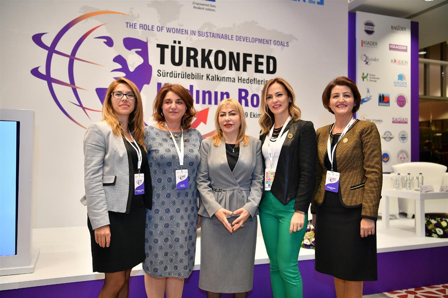 'Sürdürülebilir Kalkınma Hedeflerinde Kadının Rolü Zirvesi' - 19 Ekim 2017 İstanbul - 43
